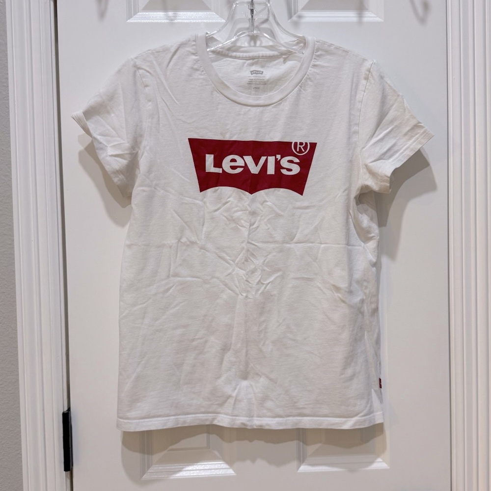 Levi’s Classic Tee